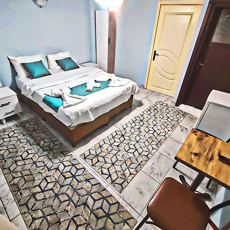 公寓式酒店 Taksim Rozenda 3*