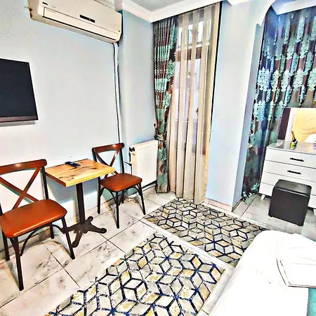 Taksim Rozenda