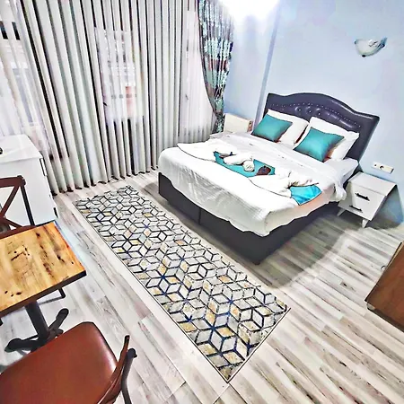 Apartmanhotel Taksim Rozenda 3*